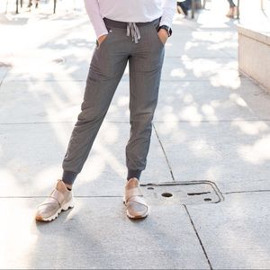 Figs Zamora Jogger Scrub Bottoms